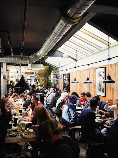 KOZZEE Cafe Soho | Brunch, Coffee & Desserts atmosphere