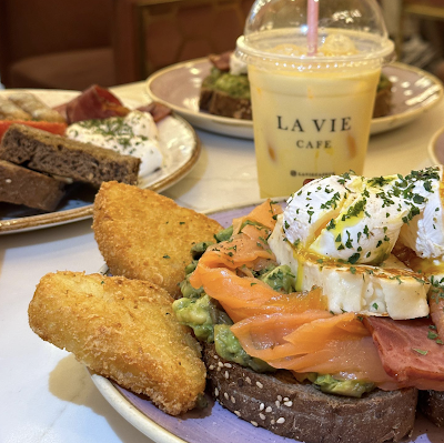 La Vie Cafe coffee