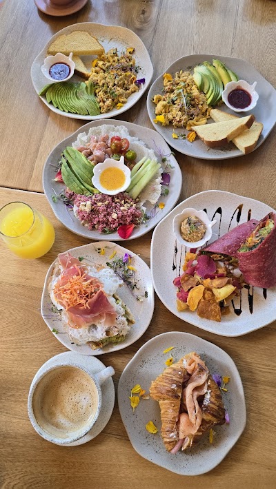 Briochelly | Brunch & Coffee atmosphere