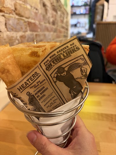 Crêperie Elo & Coffee shop atmosphere