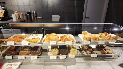 Syra Coffee atmosphere