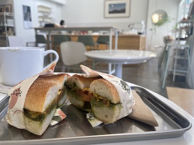 White Land Cafe | Specialty Coffee coffee