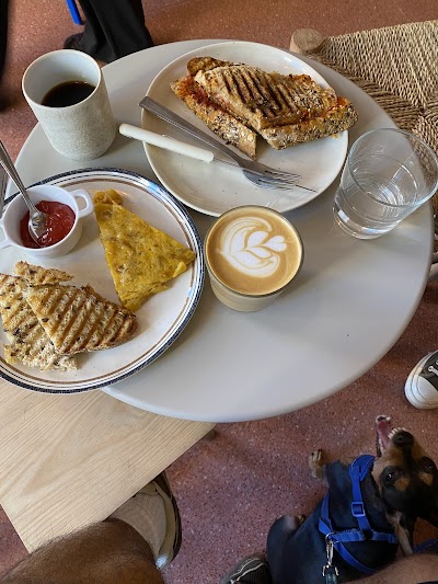 SAMBU’S COFFEE (café de especialidad y Brunch/specialty coffee and Brunch) coffee