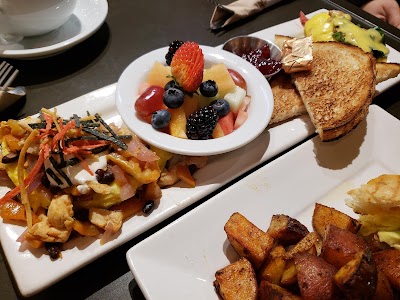 Larchmont Bungalow Cafe atmosphere