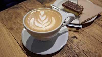 Mancoco Coffee Bar, Roastery & Barista Training School atmosphere