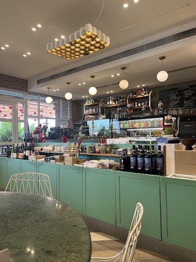 PAUSE | Café & Espresso Bar atmosphere