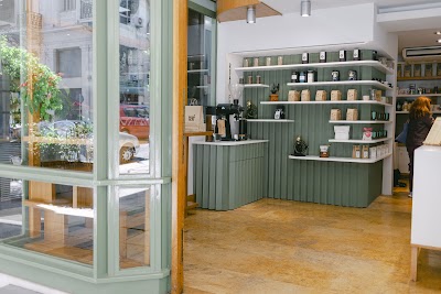 Interior of Taf Coffee in Athina 106 78