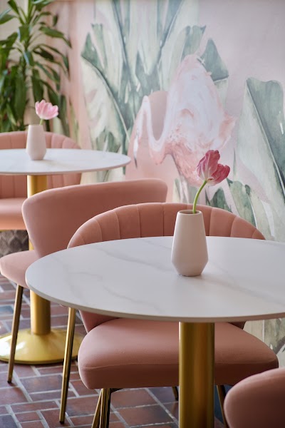 Sunny Side Cafe & Eatery in Miami