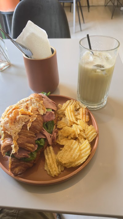 Nomad Café coffee