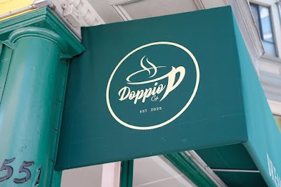 Doppio Coffee & Brunch atmosphere