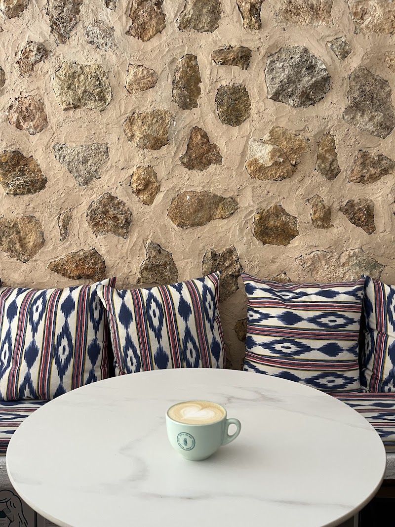 Interior of Oda Café de Especialidad in Illes Balears