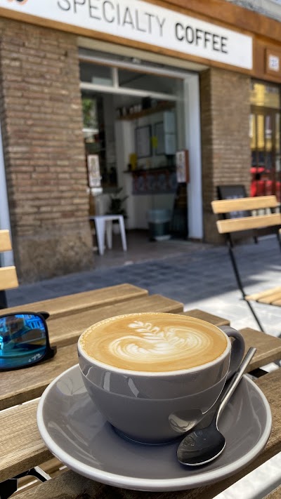 TALLAT Coffee Roasters atmosphere