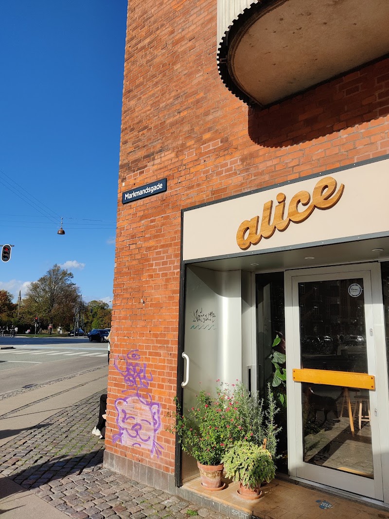 Alice ice cream & coffee in Markmandsgade 1