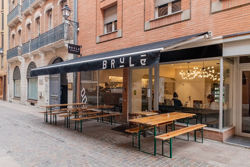 Brûlé in 12 Rue Alexandre Fourtanier