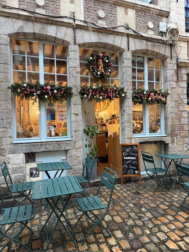 Tamper Espresso Bar in 10 rue des Vieux Murs