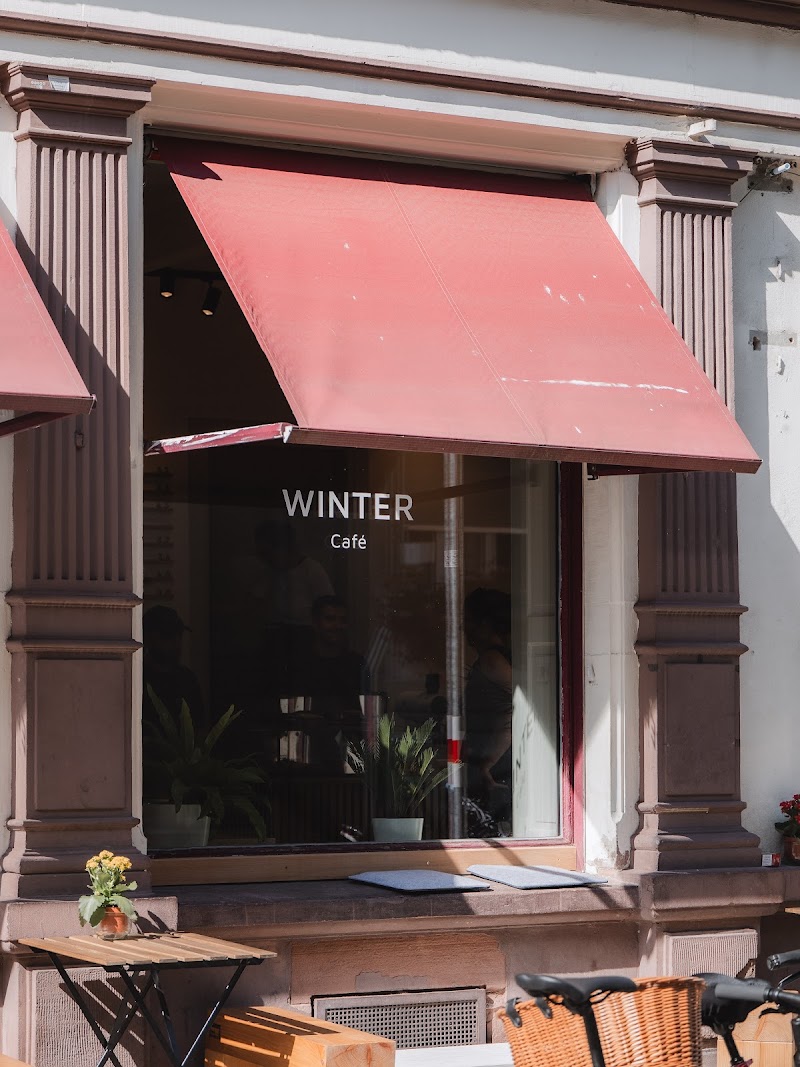 Winter - Café in Adlerstraße 32