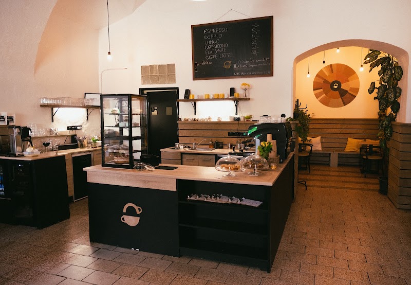 Kafe NAPROTI