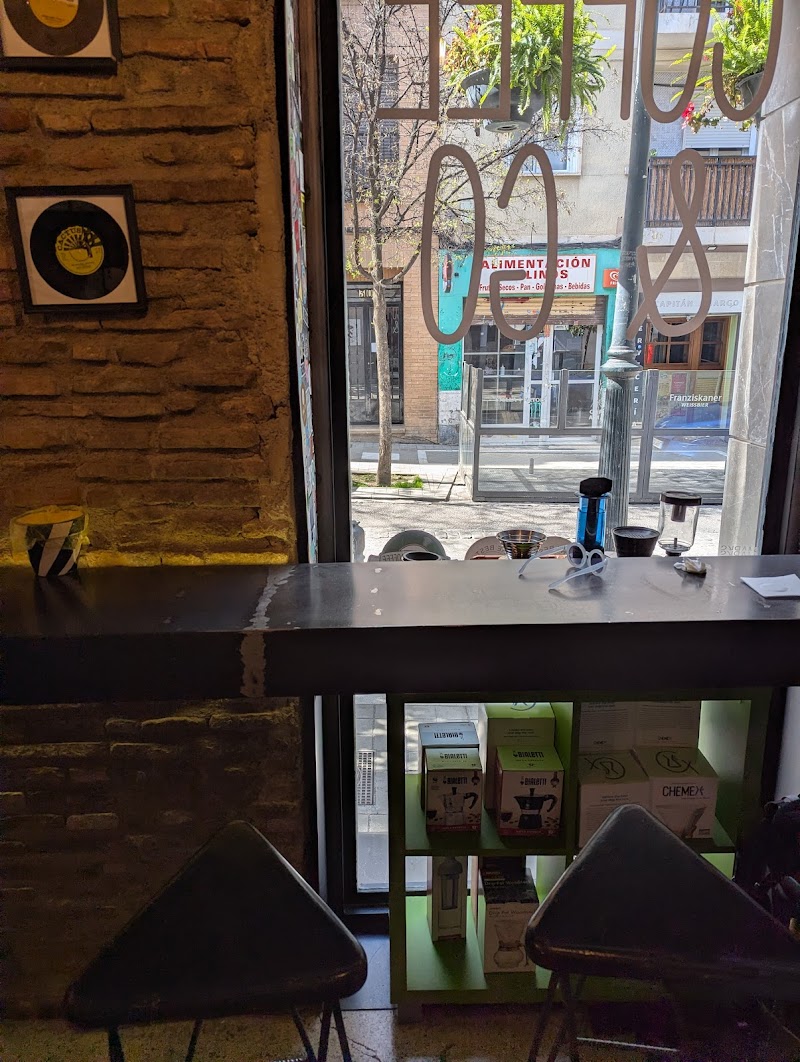 Dulcimena Coffee & Go in 19 (local)