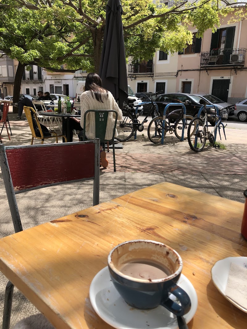 Mama Carmens Coffee & Bakery in 21