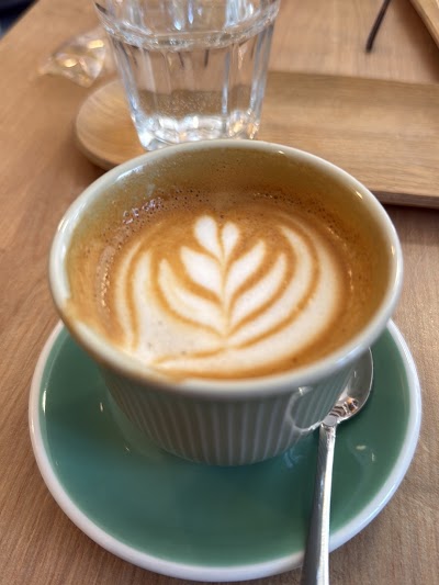 Red Fawn Coffee Roasters atmosphere