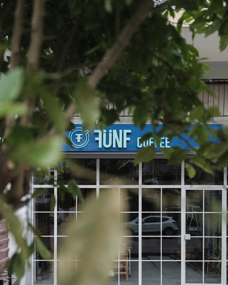 Fünf Coffee in İzmir