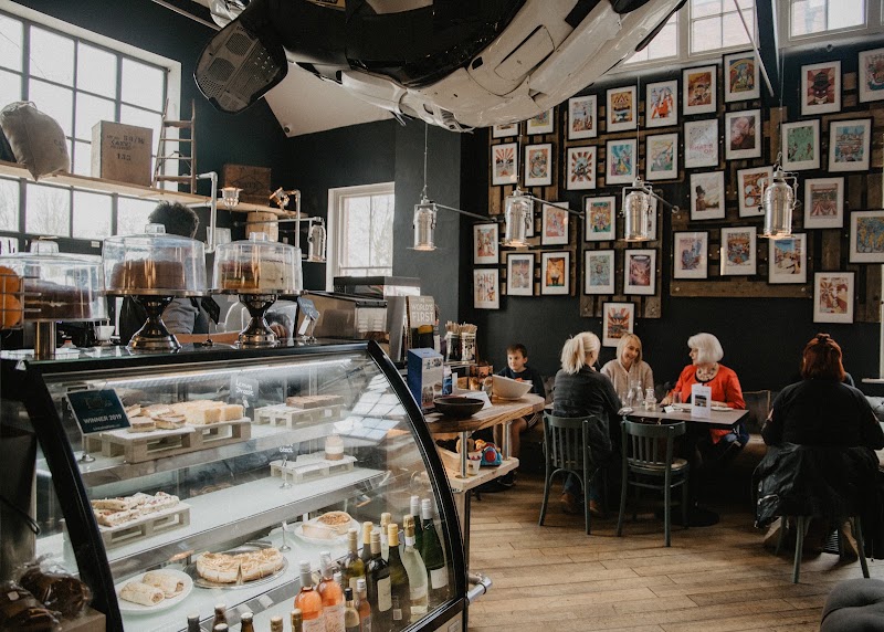 Stokes Lawn Café in Union Rd