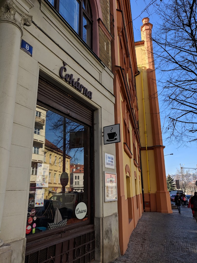 Kavárna Čekárna in Prague