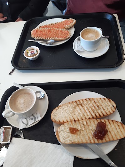 Eat Campus Bio & Geo coffee