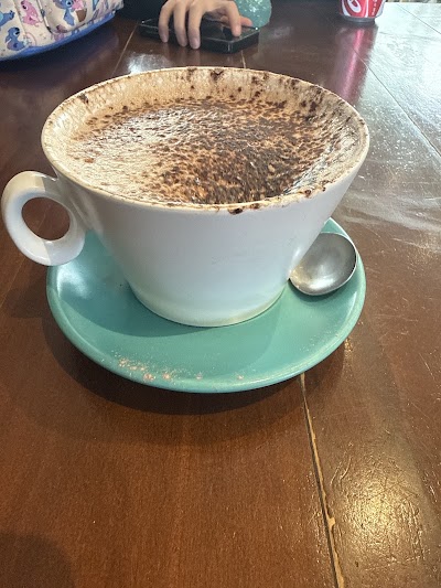 Joe's Mochapot Cafe atmosphere