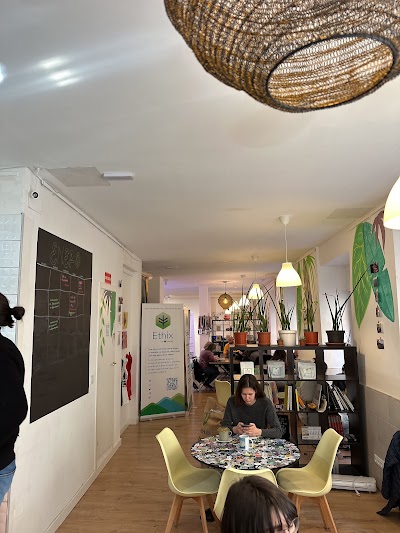 Cryptocafé by EthicHub atmosphere