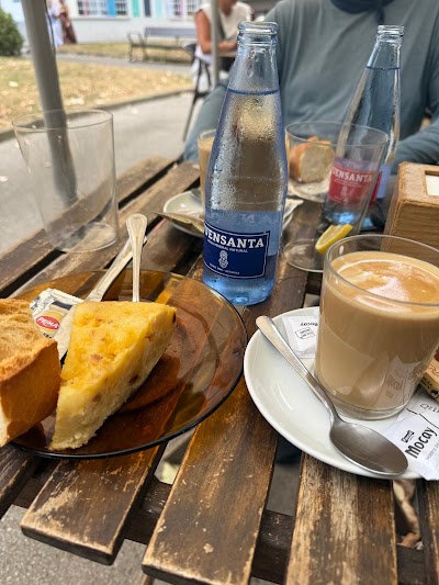 Café Malva atmosphere