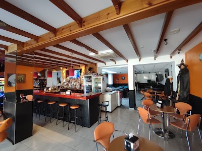 Interior of Cafetería Geli in Lorquí