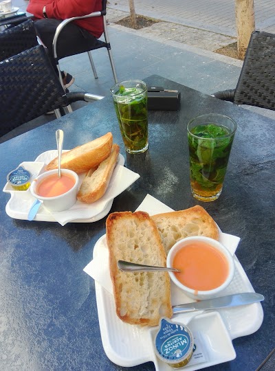 Teteria El Fassi atmosphere