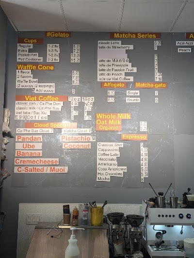 Hi Cafe atmosphere