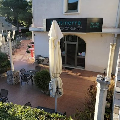 Kantinerra atmosphere