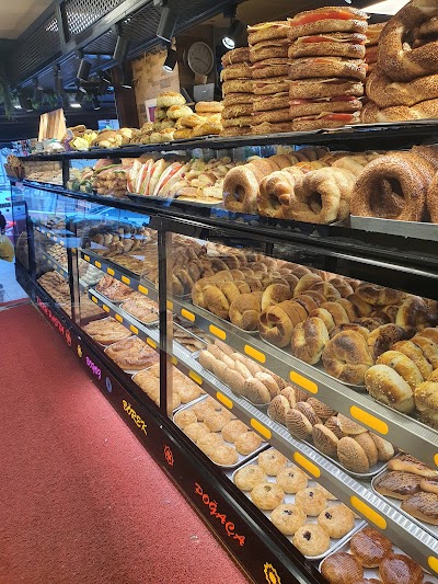 Gevrekçi Fırın Cafe Unlu Mamülleri atmosphere