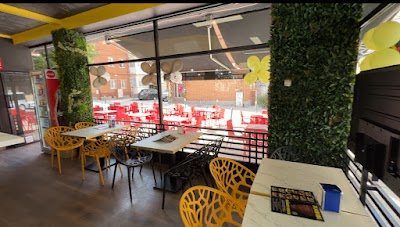 HABIBI DONER KEBAB Y CAFETERIA atmosphere