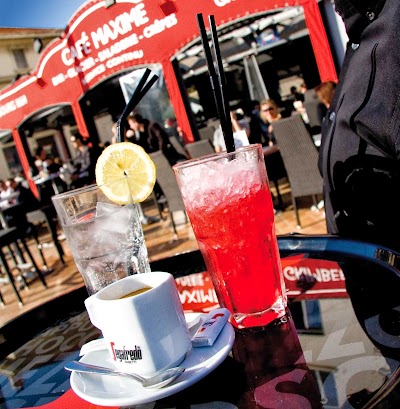 Café Maxime coffee