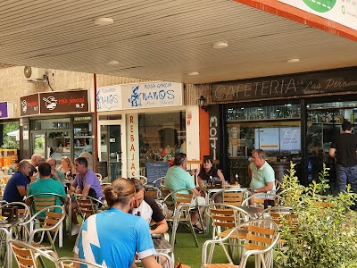 Cafeteria Las Piramides atmosphere