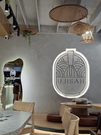 UJISAN Matcha Cafe - White Plains atmosphere