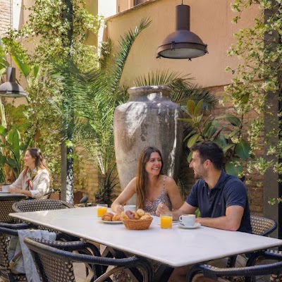 La Terrasseta del Lesseps atmosphere