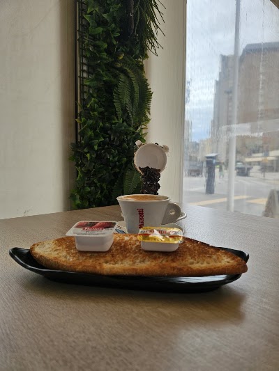 Bonjour Lounge & Bar coffee
