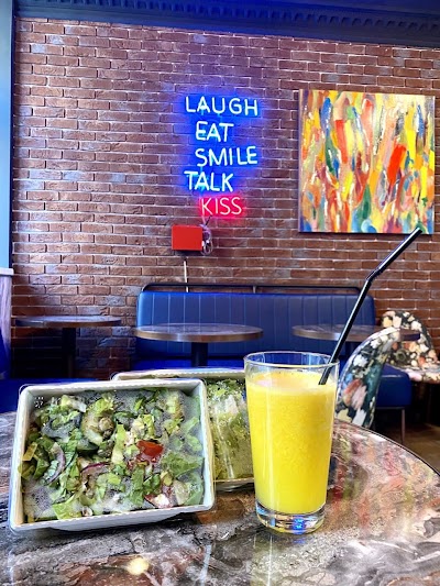 Opus Cafe atmosphere
