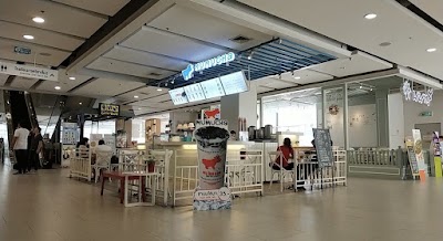 Interior of Mumucha in