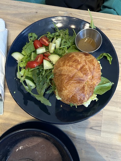 Omni Cafe atmosphere