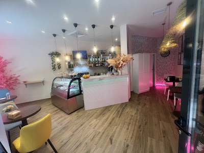 PATTY CAFE GOURMET. atmosphere
