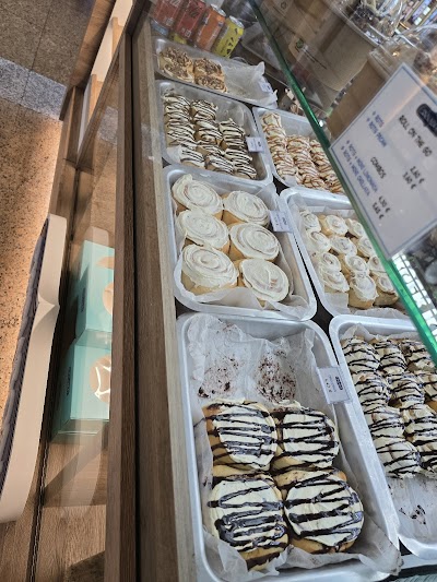 Cinnabon atmosphere