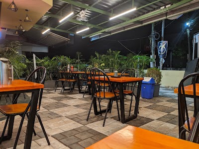 Crunch Mill Treats atmosphere