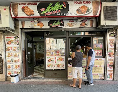 Interior of Cafetería Jolin in Madrid
