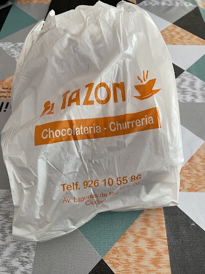 1. Cafetería El Tazón atmosphere